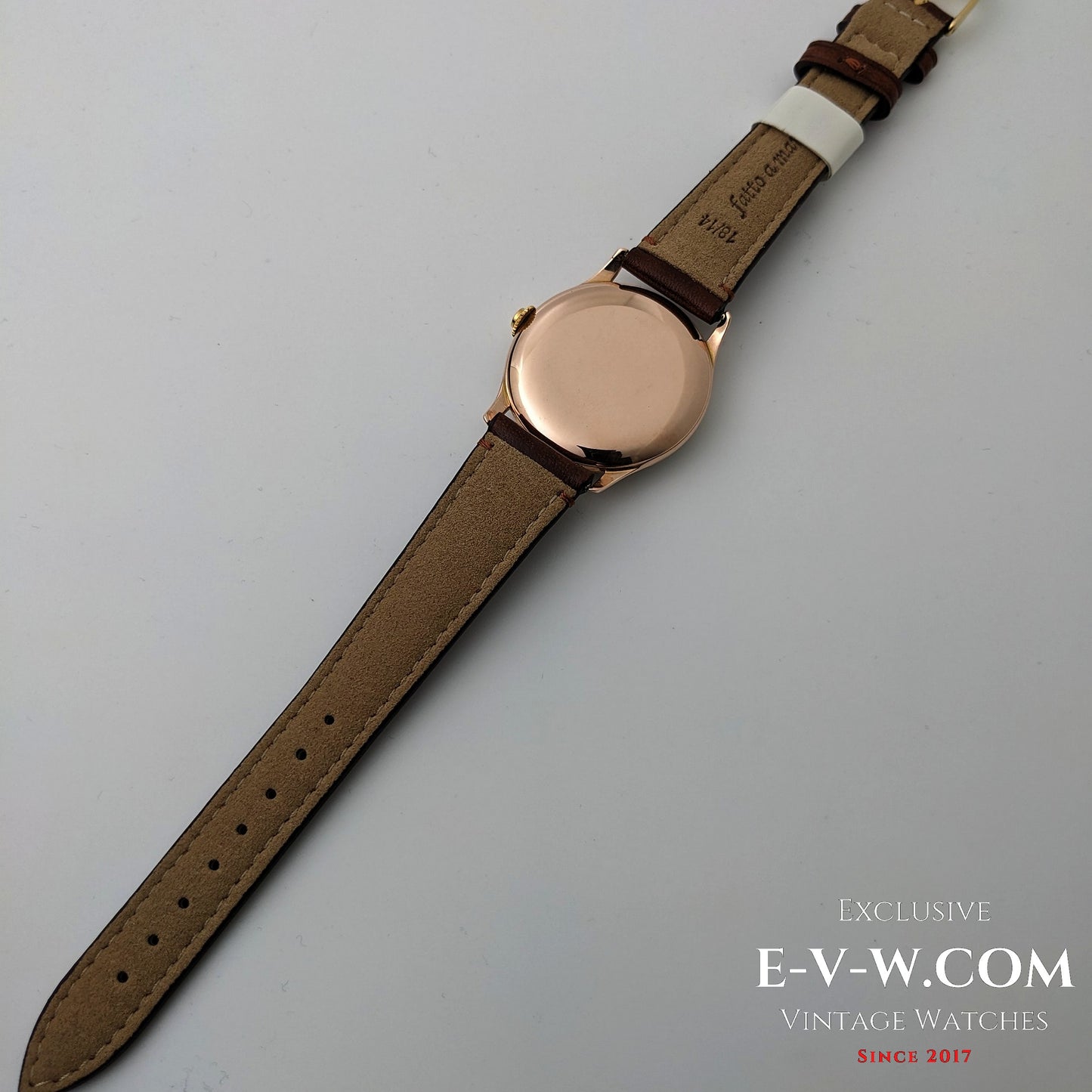 Un chronomètre Rolex ancien exceptionnellement rare, datant d'avant l'ère Oyster / Cal. 530 / Réf. 4139 – Or 14 carats (vers 1943-1946) 