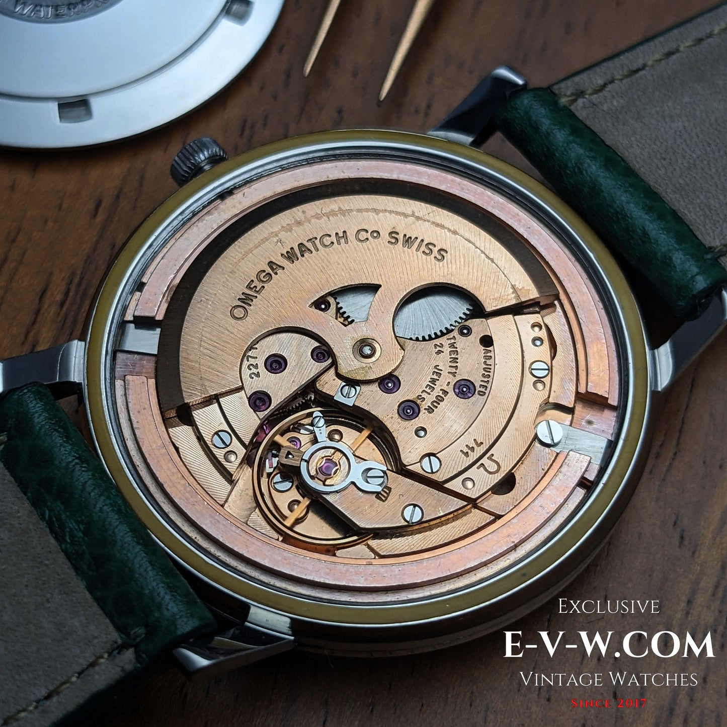 Montre Omega Seamaster De Ville vintage de 1965, rare et exceptionnelle | Modèle « ultra-plat » (Calibre 711) | Réf. 165.008 | Révisée 