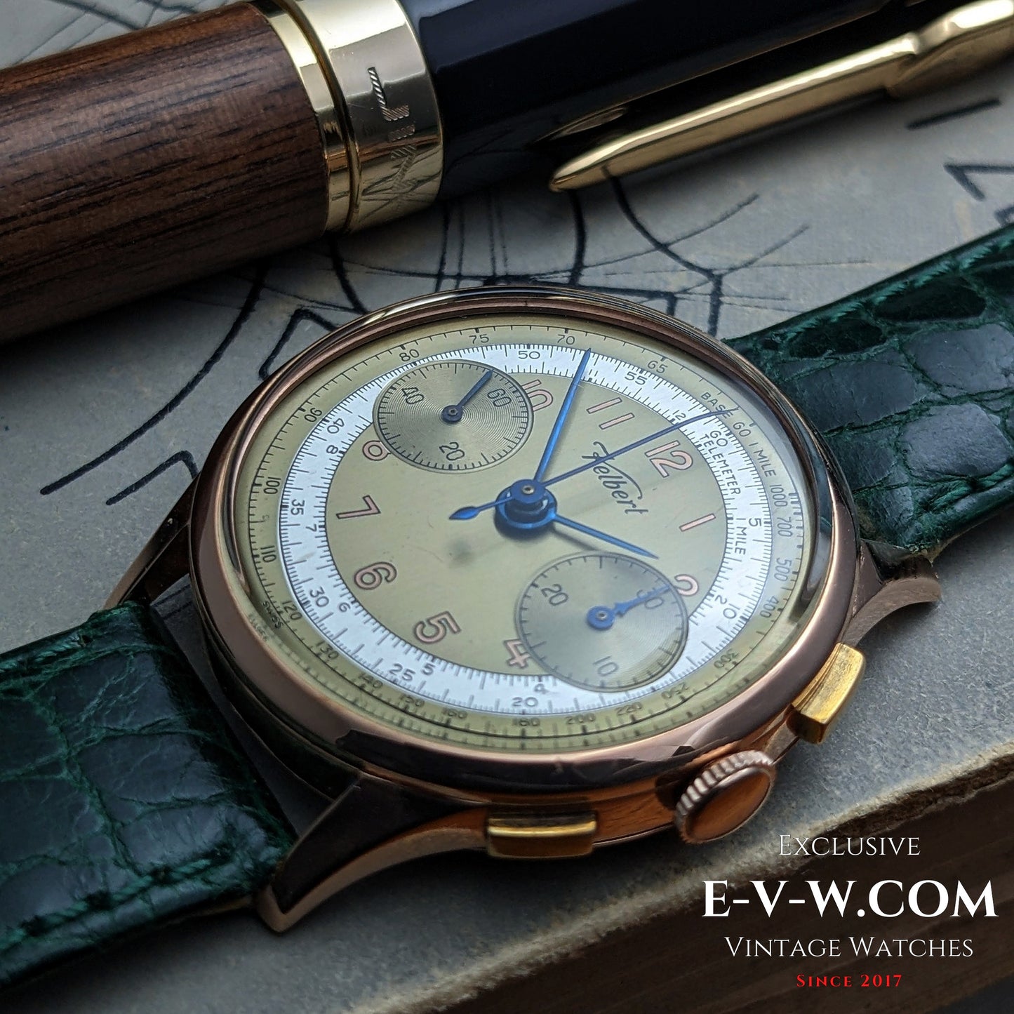 Chronographe Kelbert en or rose 18 carats, montre des années 1940 / Révisée 