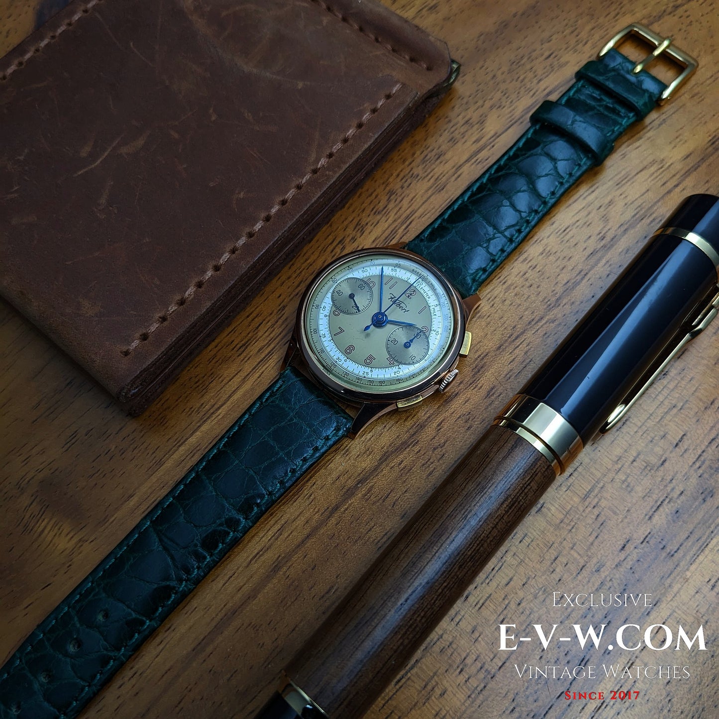 Chronographe Kelbert en or rose 18 carats, montre des années 1940 / Révisée 