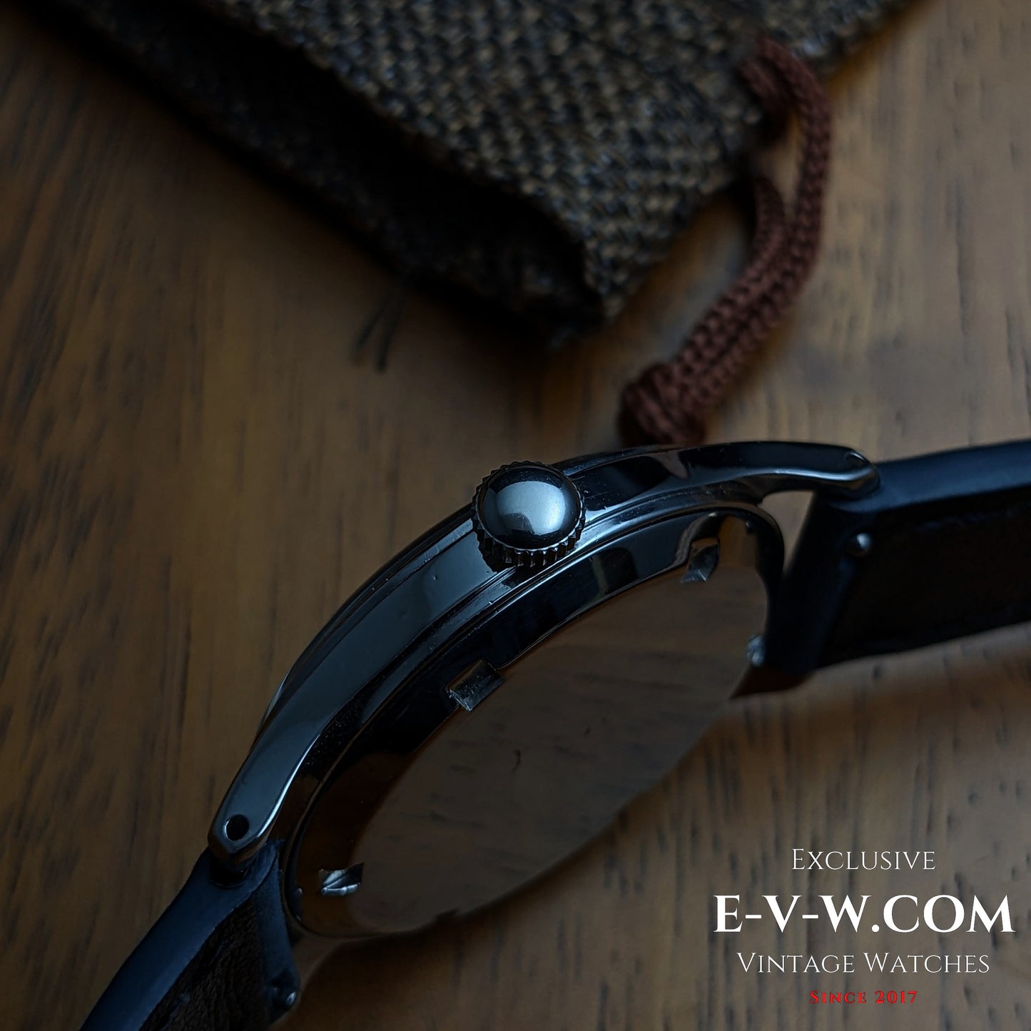 Omega Bullseye Vintage 1944 / Réf. 2383 / Cal. 32PC / Classique de l'époque de la guerre / Révisée 