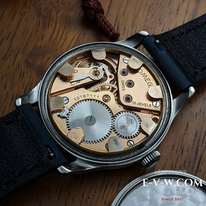 Omega Bullseye Vintage 1944 / Réf. 2383 / Cal. 32PC / Classique de l'époque de la guerre / Révisée 