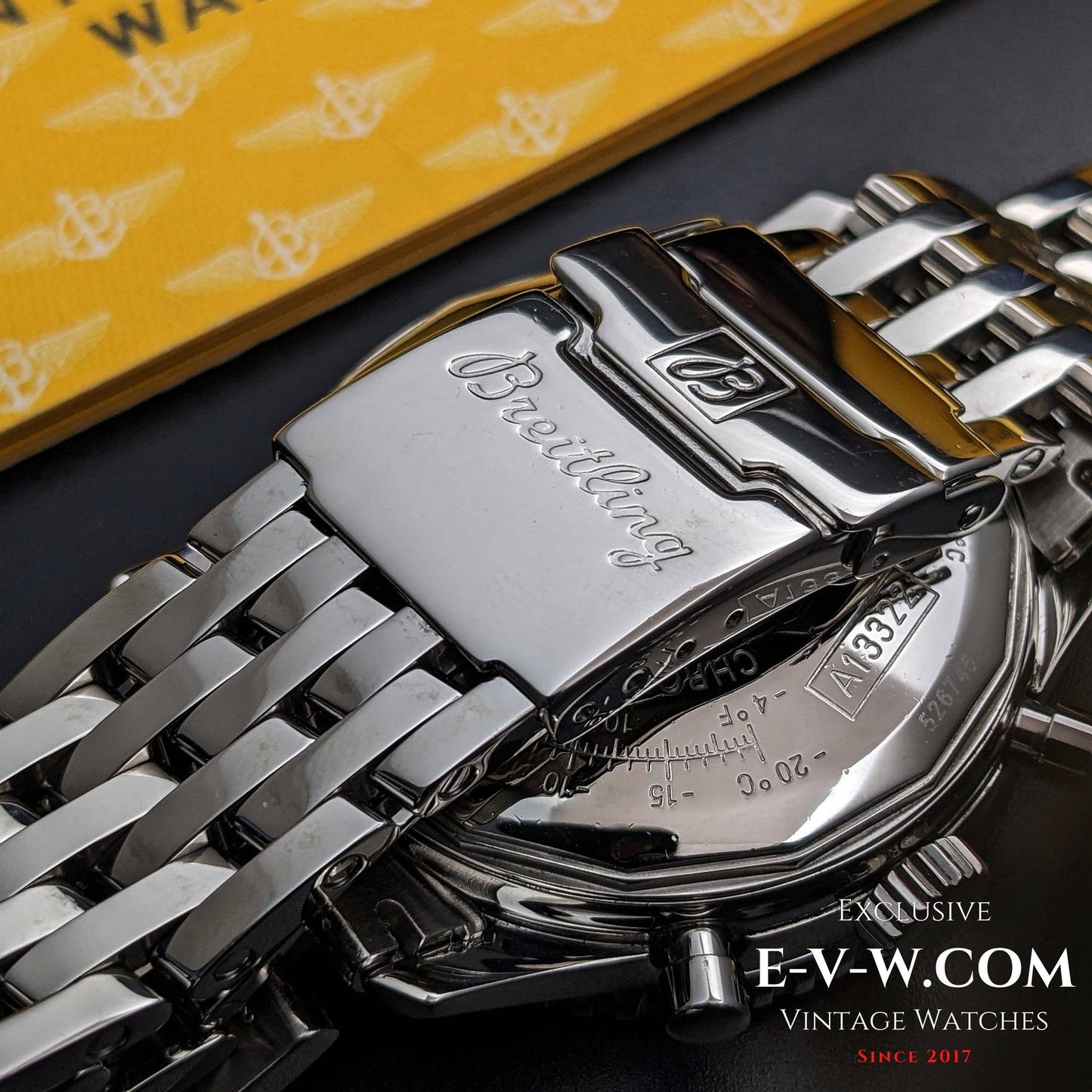 Breitling Old Navitimer A13322 / Ensemble complet / Boîte et papiers 