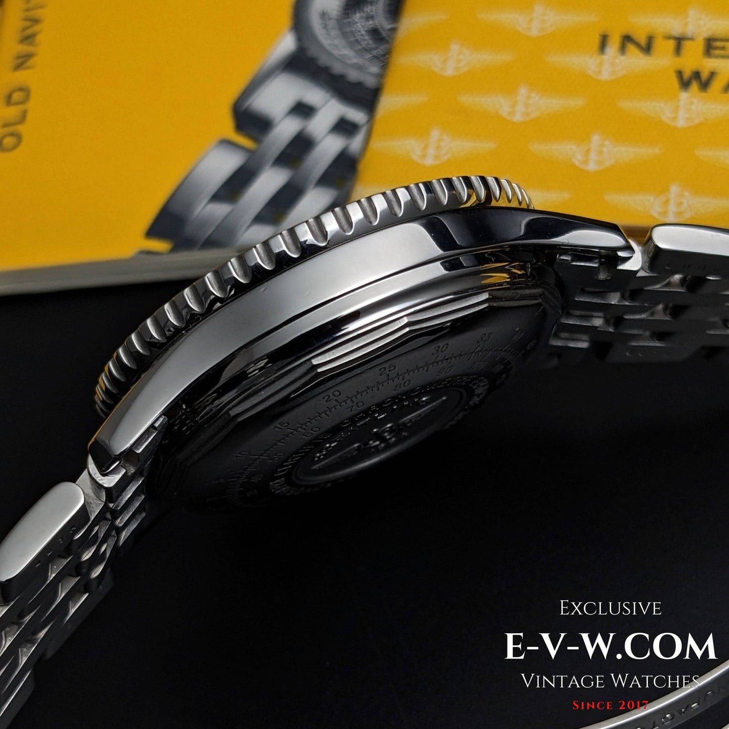 Breitling Old Navitimer A13322 / Ensemble complet / Boîte et papiers 