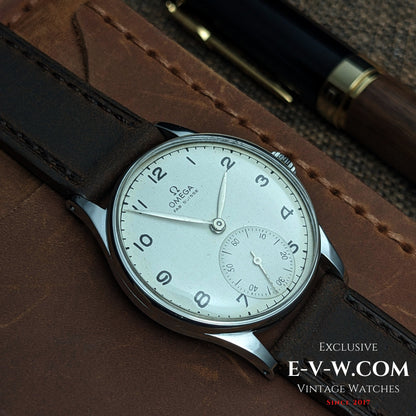 82 ans / Époque de guerre | Omega Vintage Petite Seconde | Réf. 2390 | Cal. 30T2 | Année 1944 | Révisée 