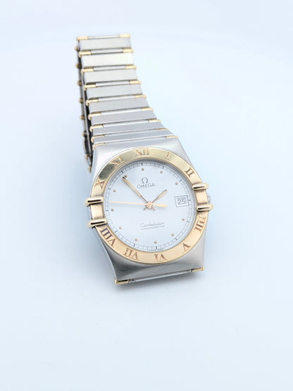 Faites une offre pour acheter cette pièce avant sa sortie officielle / Omega Constellation Chronometer de 1982 