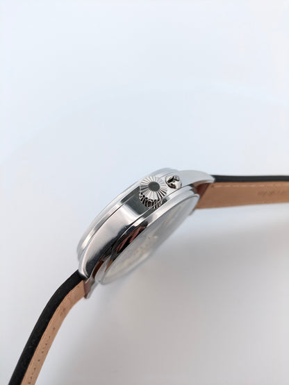 Faites une offre pour acheter cette pièce avant sa sortie officielle / 