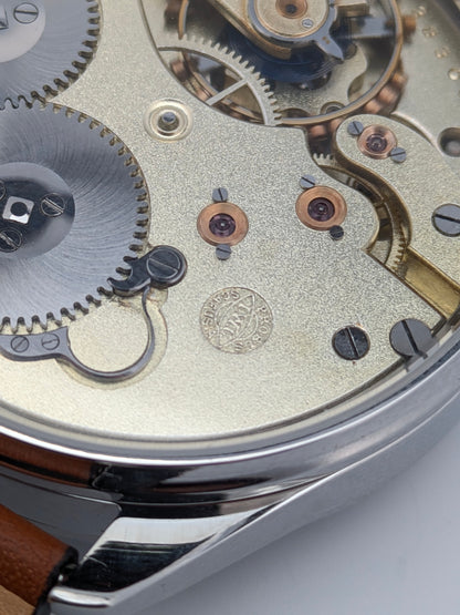 Faites une offre pour acheter cette pièce avant sa sortie officielle / 