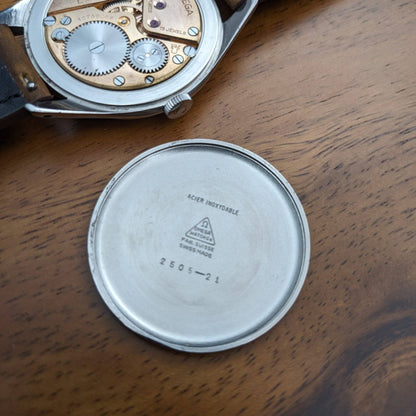 Omega Jumbo 38mm /  Cal 265 (30T2) / Ref 2505-21 - A Classic Timepiece / Serviced