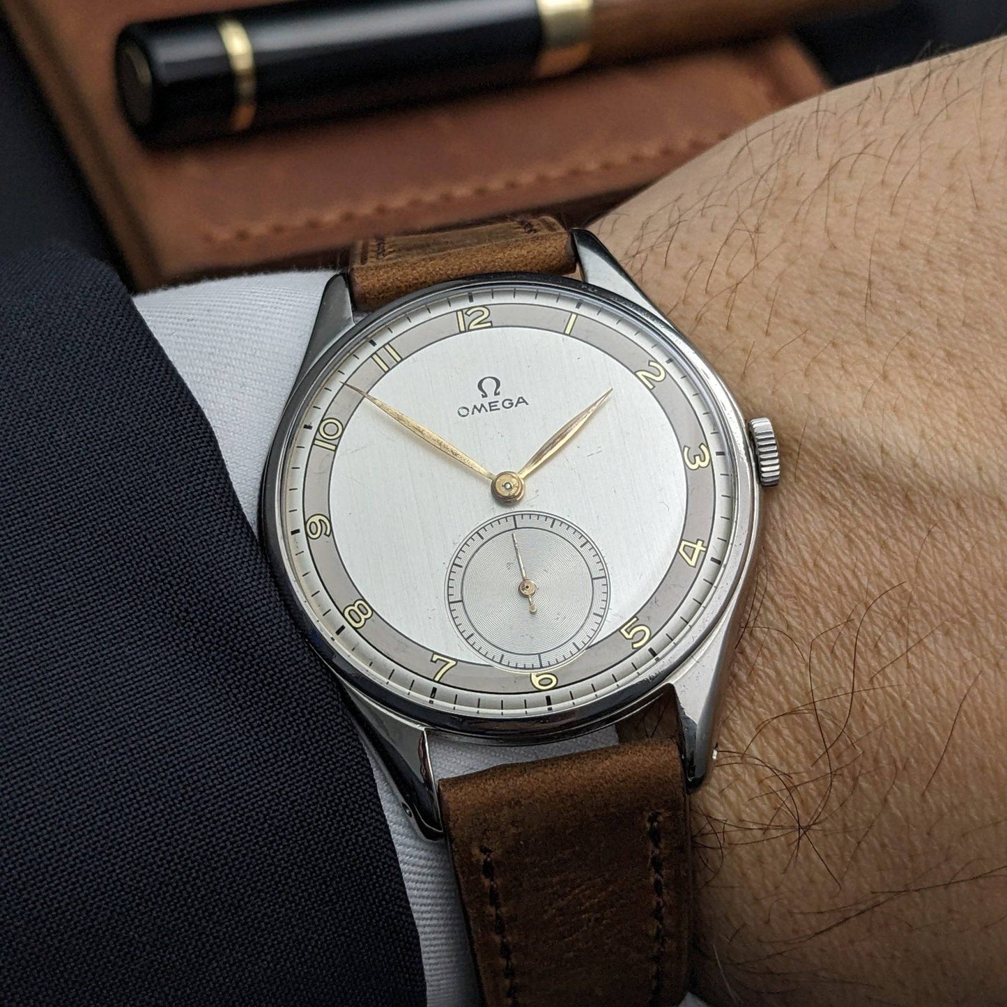 Omega Jumbo 38mm /  Cal 265 (30T2) / Ref 2505-21 - A Classic Timepiece / Serviced