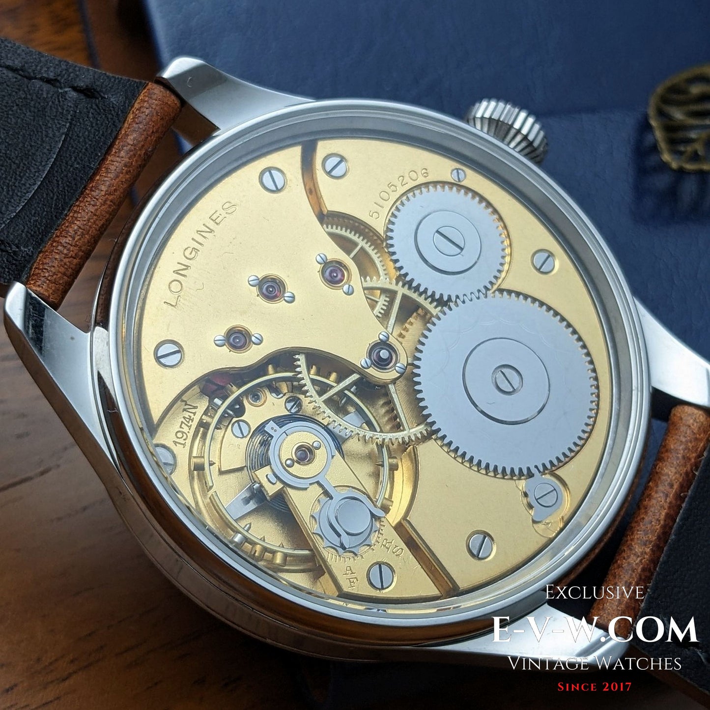 Mouvement de montre de poche Longines Jumbo antique de 1916 (calibre 19.74N), datant de 1916.