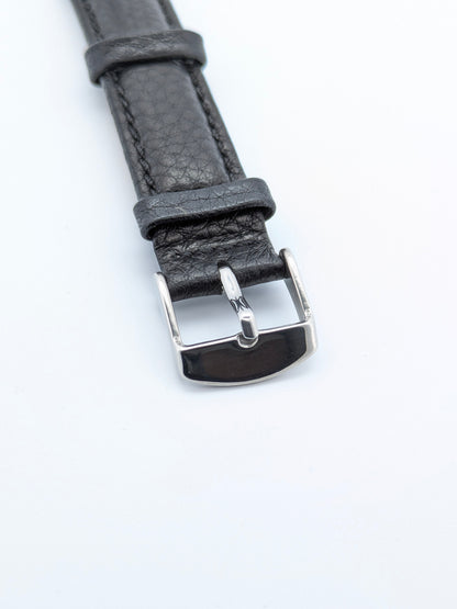 Faites une offre pour acheter cette pièce avant sa sortie officielle / Omega Scarabée - Antique 1935 