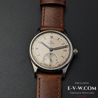 Omega à cadran sectoriel / Réf. 30T2 / Calibre 265 (famille 30T2) / Boîtier Dennison rare / Vintage 1950