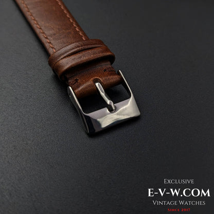 Omega à cadran sectoriel / Réf. 30T2 / Calibre 265 (famille 30T2) / Boîtier Dennison rare / Vintage 1950