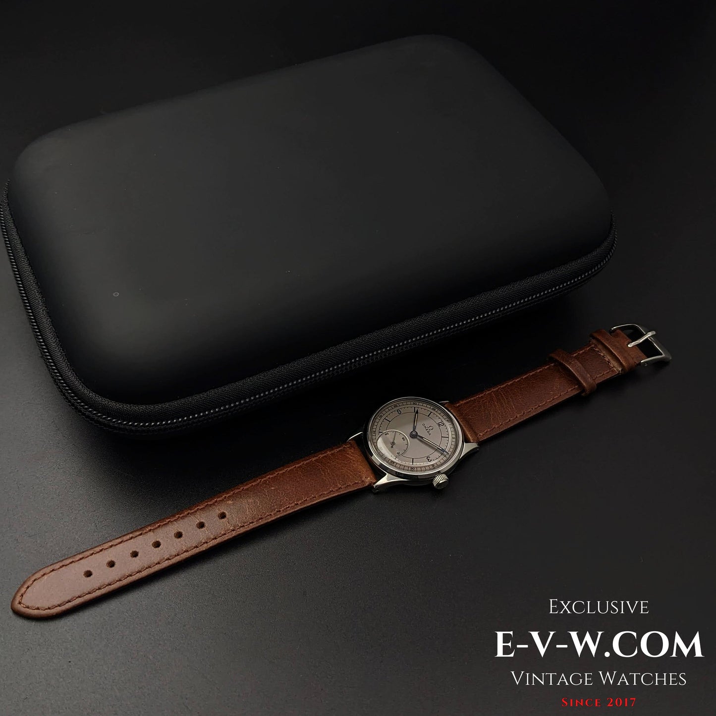 Omega à cadran sectoriel / Réf. 30T2 / Calibre 265 (famille 30T2) / Boîtier Dennison rare / Vintage 1950