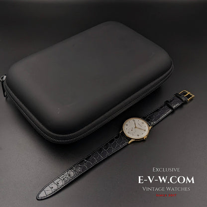 Montre Zenith unique en or 18 carats / Calibre 106 / Année 1949 / Entièrement révisée 