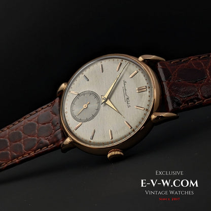 Montre IWC Schaffhausen unique en or rose 18 carats / Cal. 88 / Vintage 1946 / Entièrement révisée 