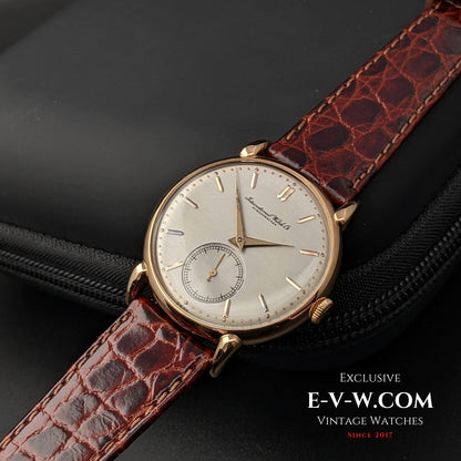 Montre IWC Schaffhausen unique en or rose 18 carats / Cal. 88 / Vintage 1946 / Entièrement révisée 