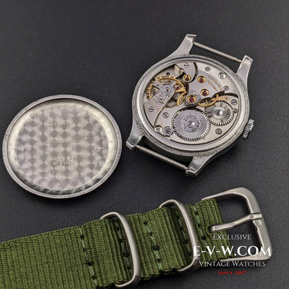 Longines Military Seconde Guerre mondiale / Modèle années 1940 / Calibre 12,68N / Entièrement révisée