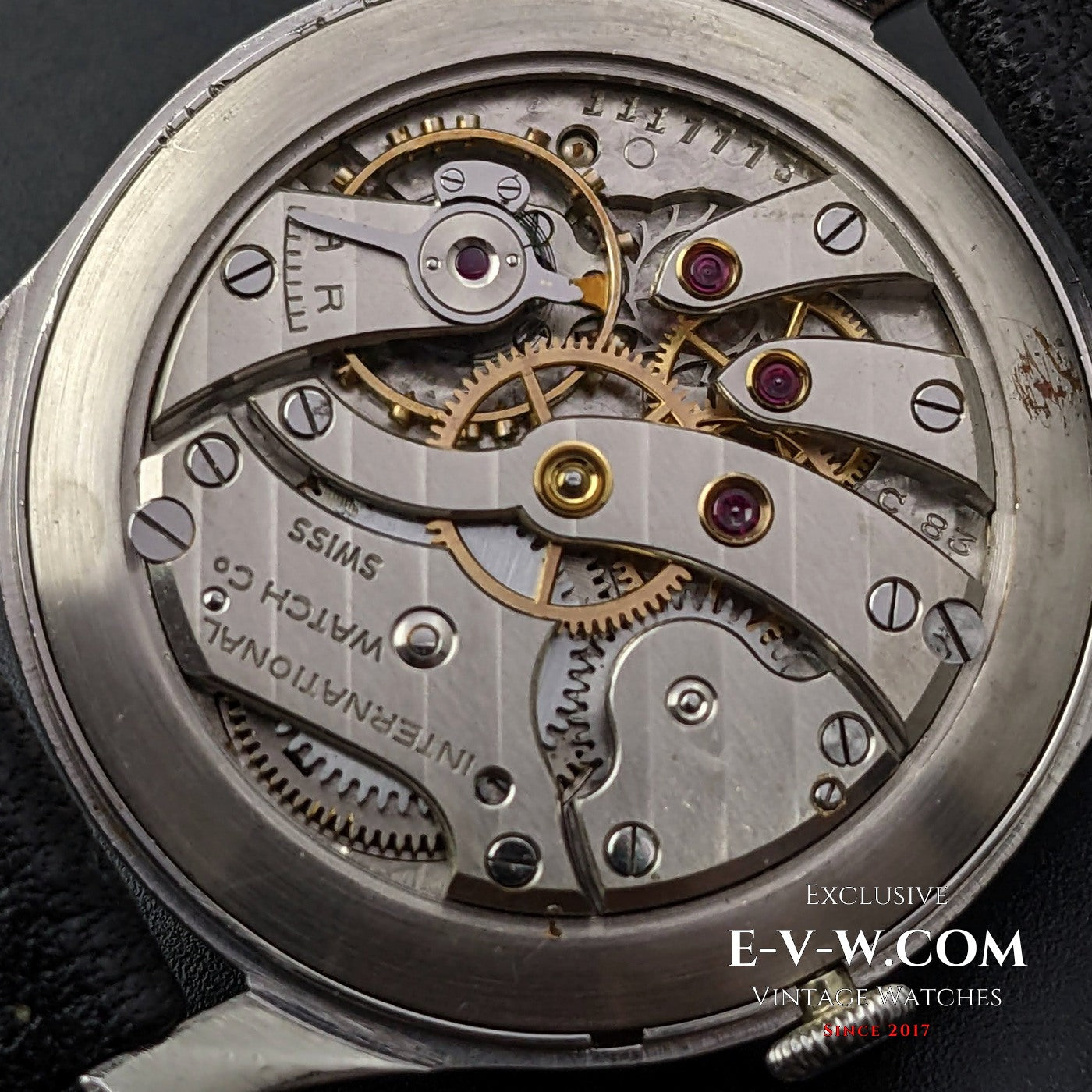 IWC Schaffhausen Cal. 83 / Millésime 1946 / Entièrement révisée