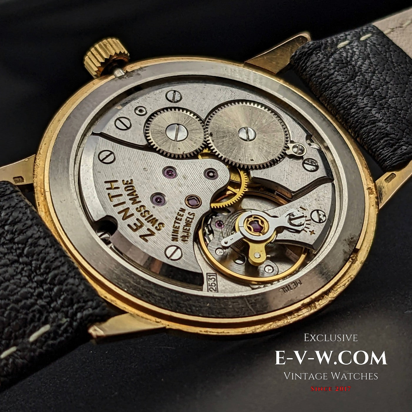 Zenith Unique Or massif 18 carats / Cadran guilloché / Calibre 2531 / Vintage années 1960 / Entièrement révisée