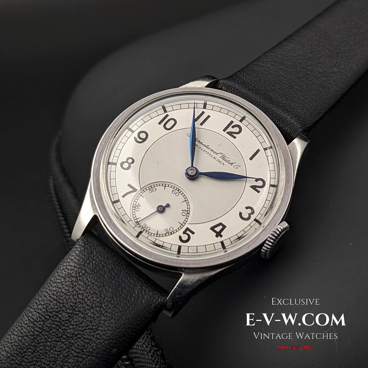 IWC Schaffhausen Art Deco / Two tone dial / Rare cal 83 / Vintage WWII 1938