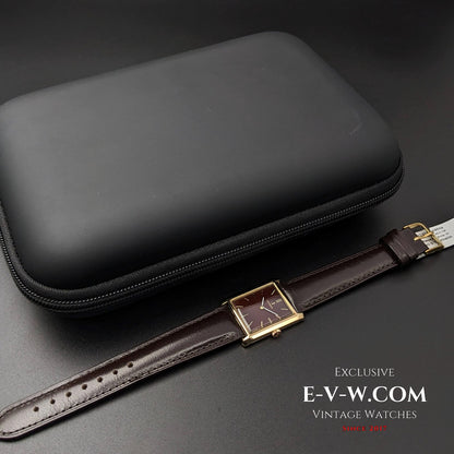 Omega Bordeaux Square Gold Plaque des années 1960 / Entièrement révisée 