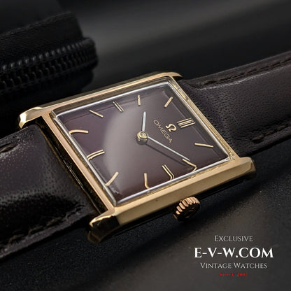 Omega Bordeaux Square Gold Plaque des années 1960 / Entièrement révisée 