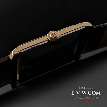 Omega Bordeaux Square Gold Plaque des années 1960 / Entièrement révisée 