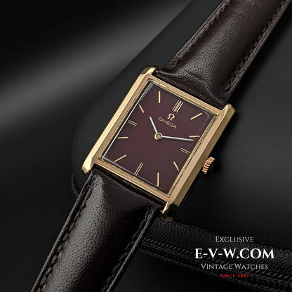 Omega Bordeaux Square Gold Plaque des années 1960 / Entièrement révisée 