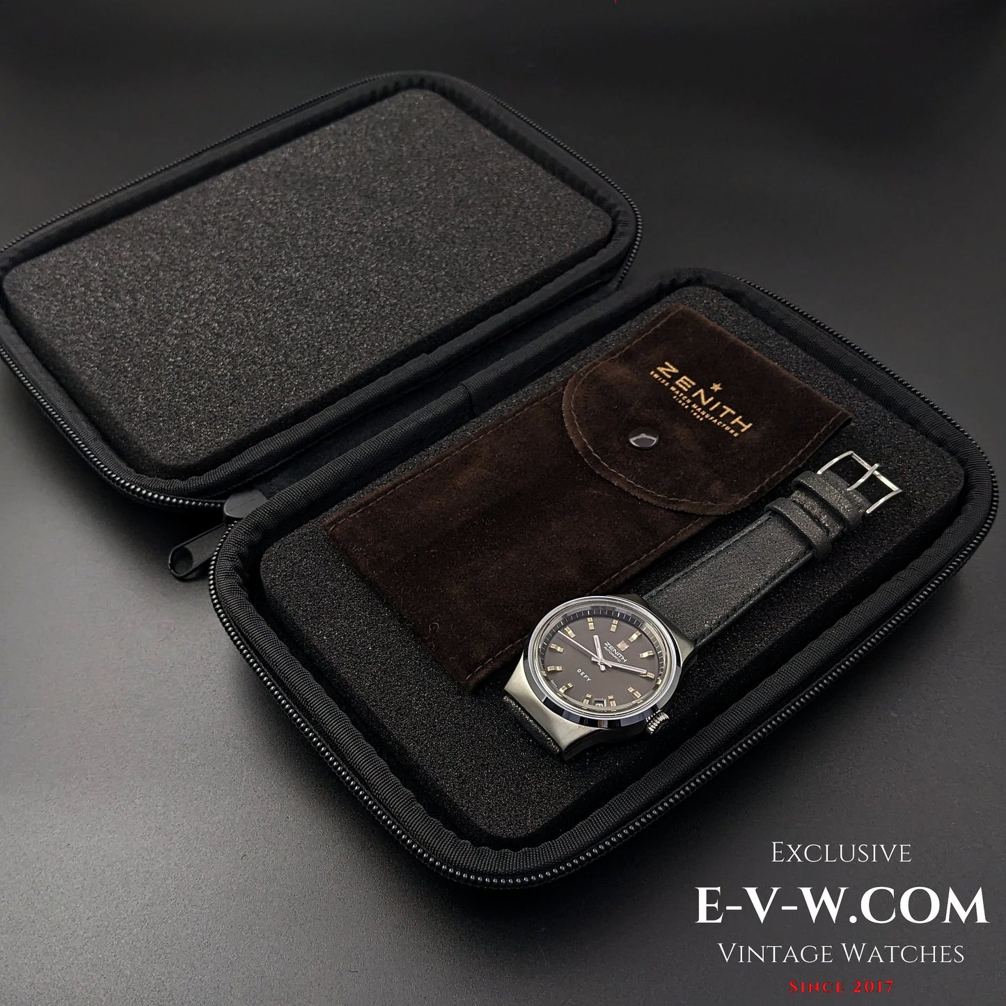 Rare montre Zenith DEFY automatique, brevet n° 493877 / Boîtier Jumbo 38 mm / Années 1970 / Calibre 2572.PC / Réf. 010210380 / Entièrement révisée