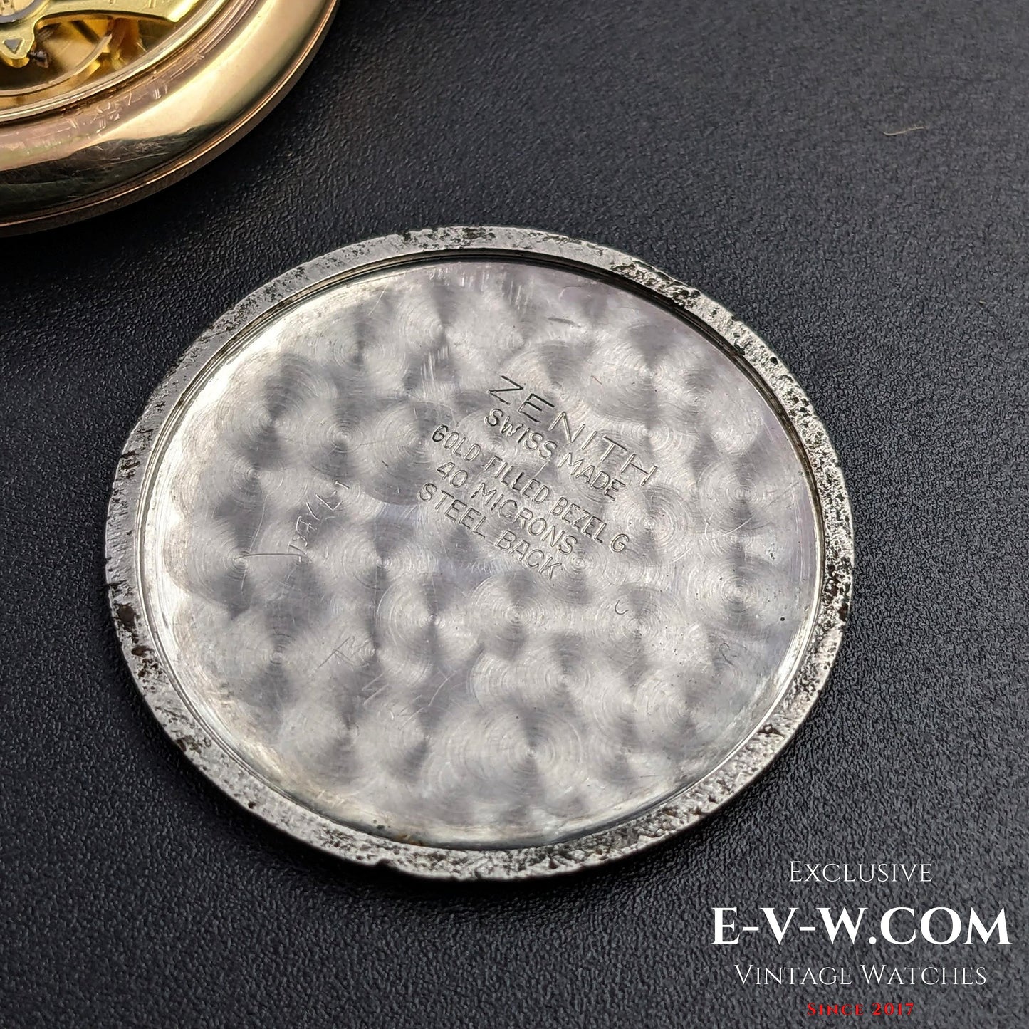 Plaque plaquée or Zenith classique / Cadran sectoriel / Calibre 40 / Vintage 1960