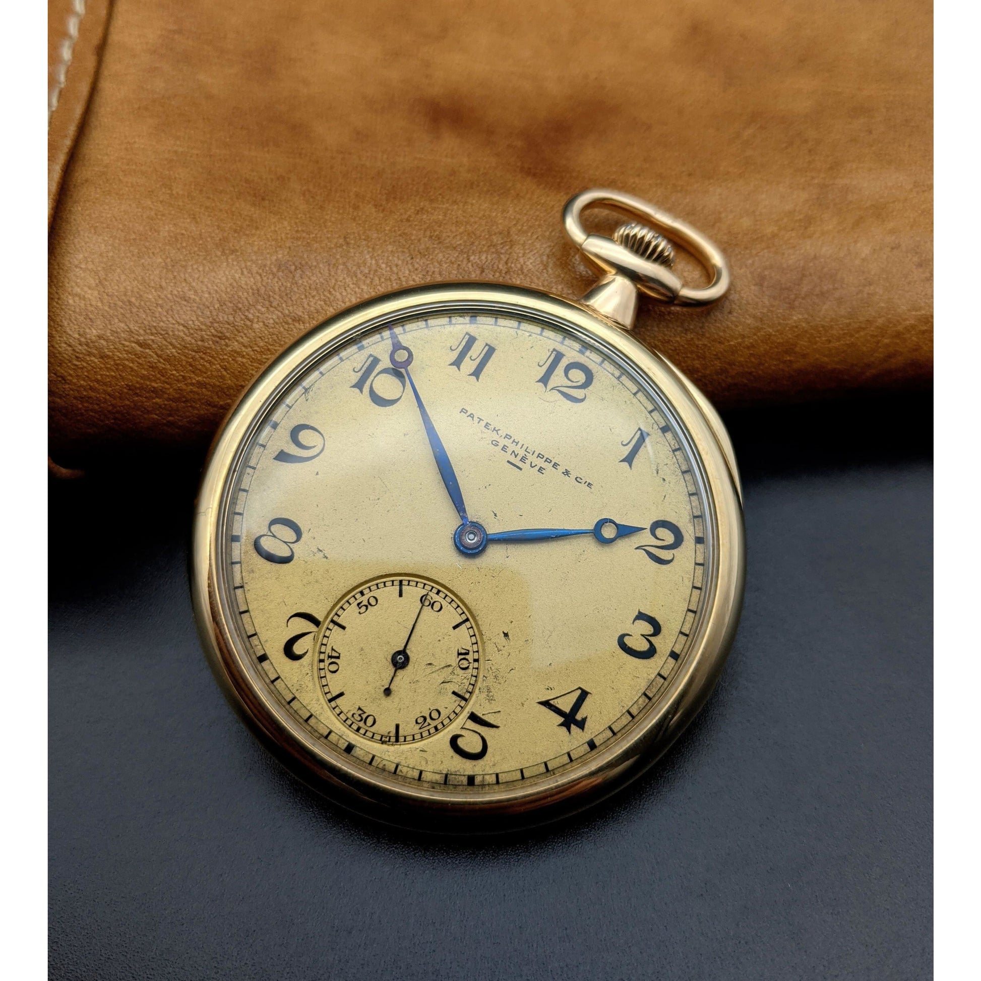 Patek Philippe 1924 unique Geneve Gold with Extract from  Patek Philippe Archives - E-V-W.com