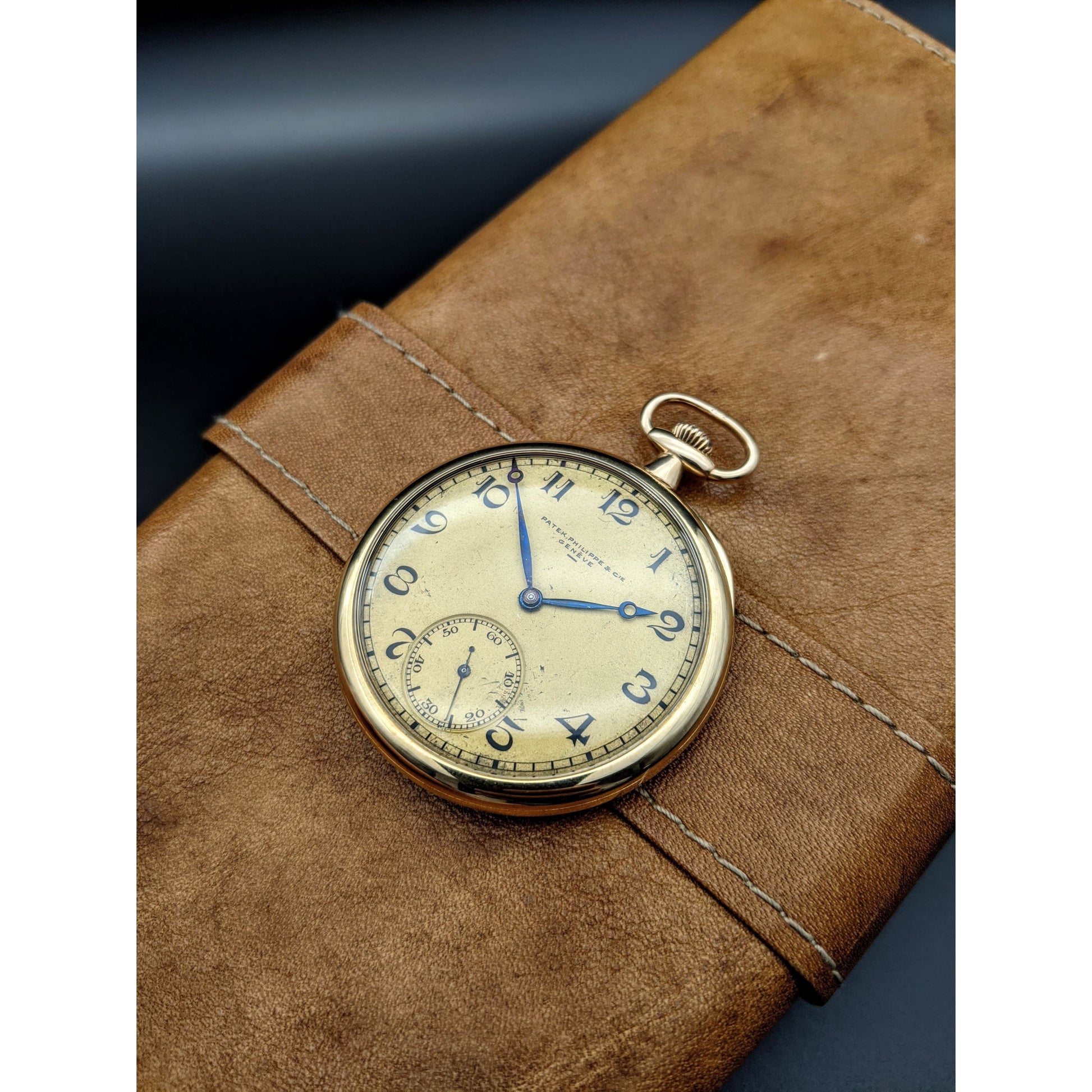 Patek Philippe 1924 unique Geneve Gold with Extract from  Patek Philippe Archives - E-V-W.com